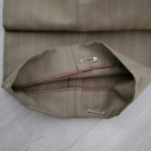 Mens Tan Dress Suit 38R - Picture 11 of 16